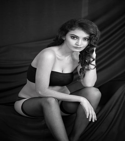 Call Girls Services in Chinhat